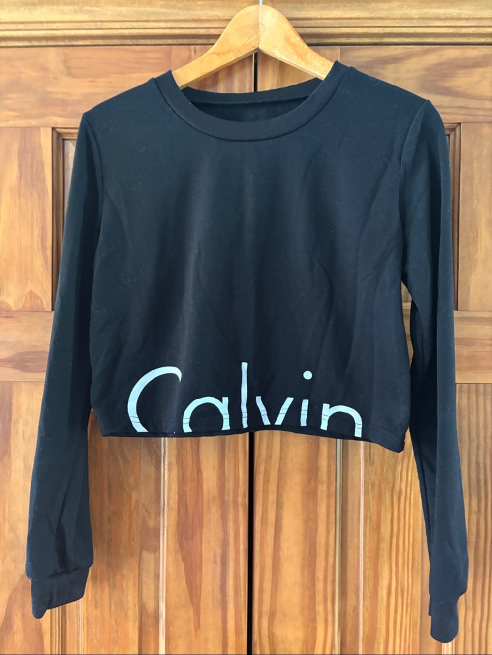 Calvin Klein Black Cropped Long Sleeve Logo Tee - vintage
